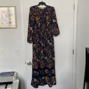Hazel Maxi Dress, Size Medium, Flower pattern